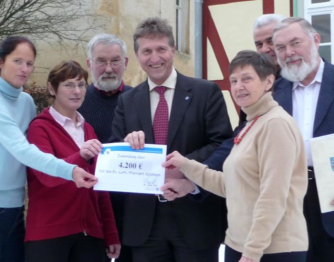 Lottogeld für Kirche (Foto: CDU) Lottogeld für Kirche (Foto: CDU)