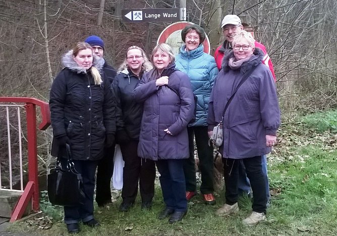 Auf zur Weihnachtsfeier (Foto: L. Schubert) Auf zur Weihnachtsfeier (Foto: L. Schubert)