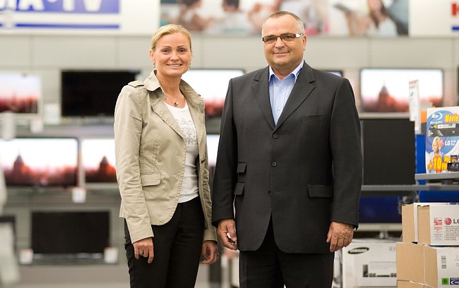 Vater und Tochter: Karl-Friedrich Albrecht, Anja Maucher (Foto: privat) Vater und Tochter: Karl-Friedrich Albrecht, Anja Maucher (Foto: privat)