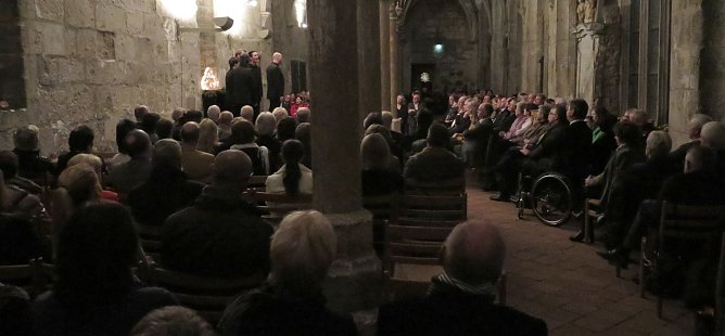 Konzert im Kreuzgang (Foto: nnz) Konzert im Kreuzgang (Foto: nnz)