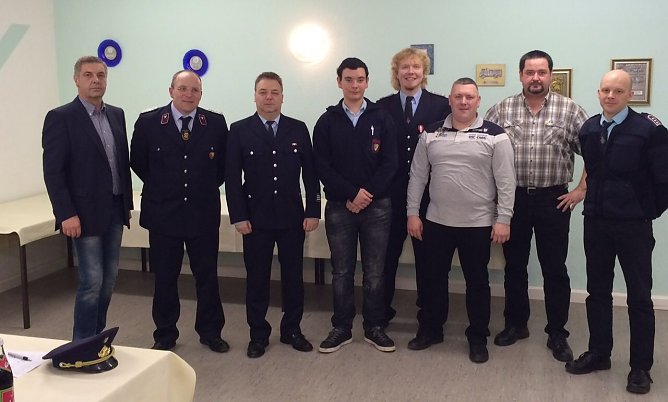 Von links: G.Reinhardt, T.Evers, W.Ittershagen, J.Rathmann, S.Alert, R.Koch, S.Spangenberg, S.Schmidt (Foto: Feuerwehr Gro&szlig;wechsungen)