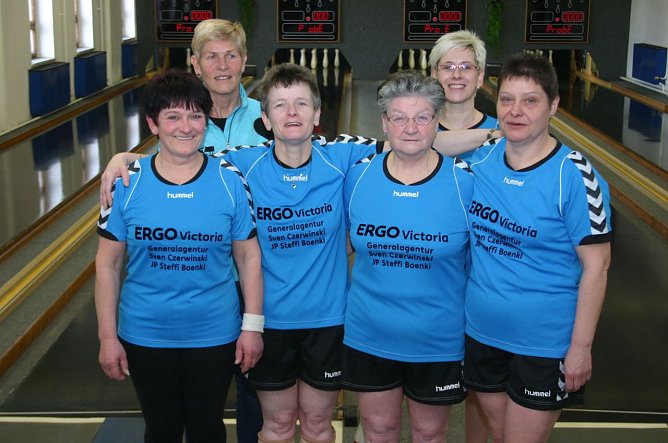 Seit vielen Jahren erfolgreich - die Keglerinnen der TSG Salza (Foto: Uwe Tittel) Seit vielen Jahren erfolgreich - die Keglerinnen der TSG Salza (Foto: Uwe Tittel)