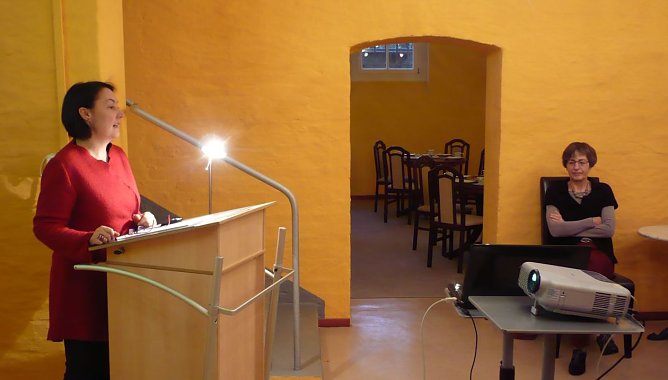 Hinsching beim Vortrag (Foto: privat)