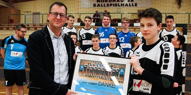 Dank f&uuml;r das Sponsoring (Foto: privat)