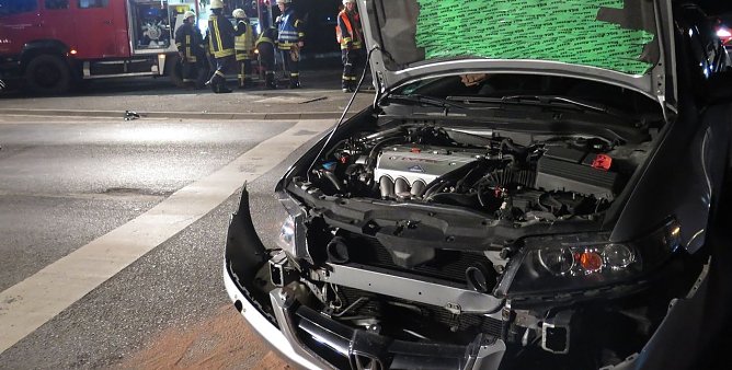 Crash auf der Kreuzung (Foto: nnz) Crash auf der Kreuzung (Foto: nnz)