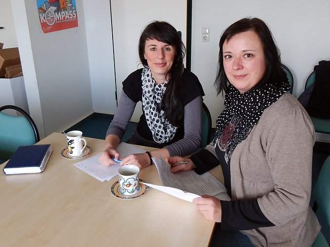 Sabine Reich und Sandra Witzel im B&uuml;rgerradio (Foto: Kreisjugendring Nordhausen e.V.)