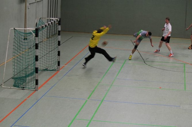 Handballer beim Derby (Halbzeit) (Foto: Karl-Heinz Herrmann)