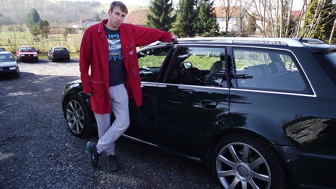 Der Audi RS 4 mit 381 PS, Baujahr 2000, ist Oliver Ubls bestes Sammlerst&uuml;ck. (Foto: Kurt Frank)