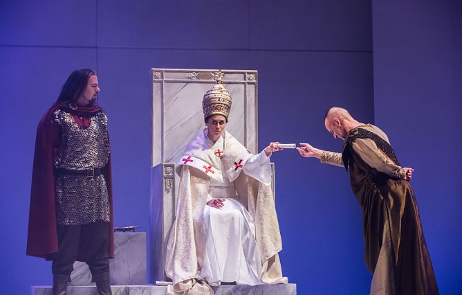 päpstin (Foto: theater) päpstin (Foto: theater)