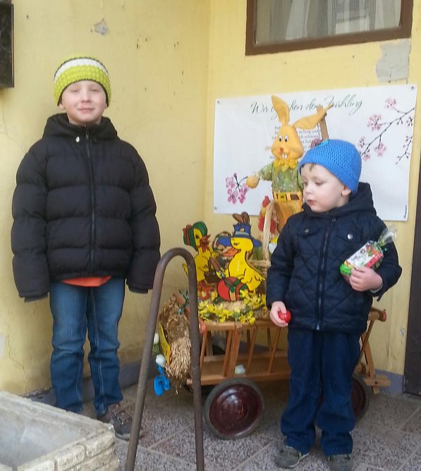 Schon im Vorfeld wurde viel gebastelt und gemalt (Foto: Ingrid Schreiber) Schon im Vorfeld wurde viel gebastelt und gemalt (Foto: Ingrid Schreiber)