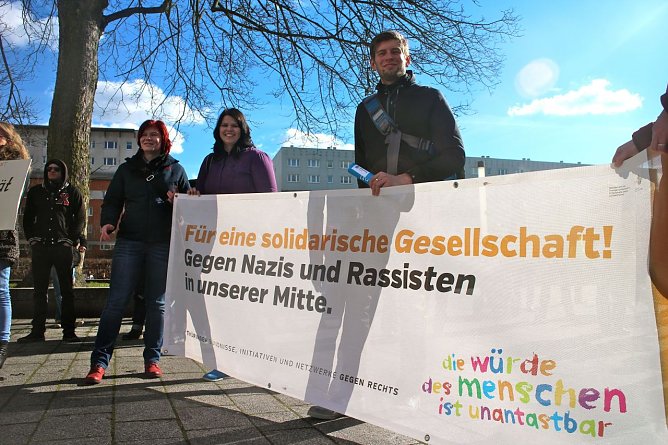 Nordhausen - Tolerant und Weltoffen, dafür wollte man ein Zeichen setzen (Foto: Angelo Glashagel) Nordhausen - Tolerant und Weltoffen, dafür wollte man ein Zeichen setzen (Foto: Angelo Glashagel)