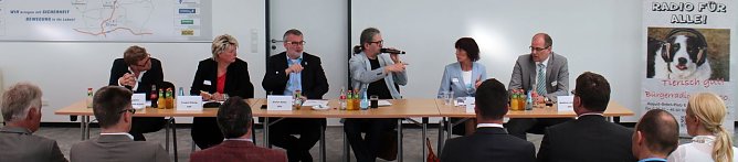 Blick auf das Podium (Foto: nnz)