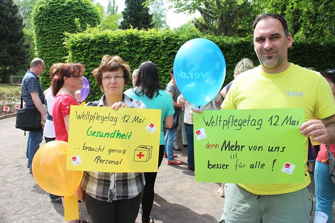 Die Gewerkschaft Verdi rief am Internationalen Tag der Pflege in Nordhausen zur Kundgebung (Foto: Angelo Glashagel)