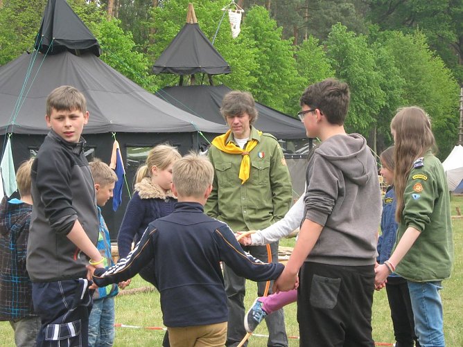 Pfadfinder Die Nordhäuser Grashüpfer auf Spuren der Arche Noah (Foto: Doris Lang) Pfadfinder Die Nordhäuser Grashüpfer auf Spuren der Arche Noah (Foto: Doris Lang)