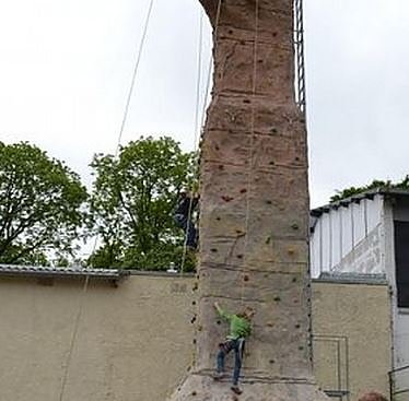 Pfingstfest auf Feuerkuppe gestartet (Foto: Karl-Heinz Herrmann)