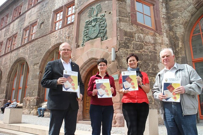 Das Stadtarchiv konnte unter anderem die neue Sonderausgabe der Nordh&auml;user Nachrichten vorstellen (Foto: Angelo Glashagel)