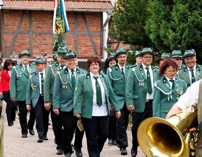 Sch&uuml;tzenfest in Obergebra (Foto: M. Randel)