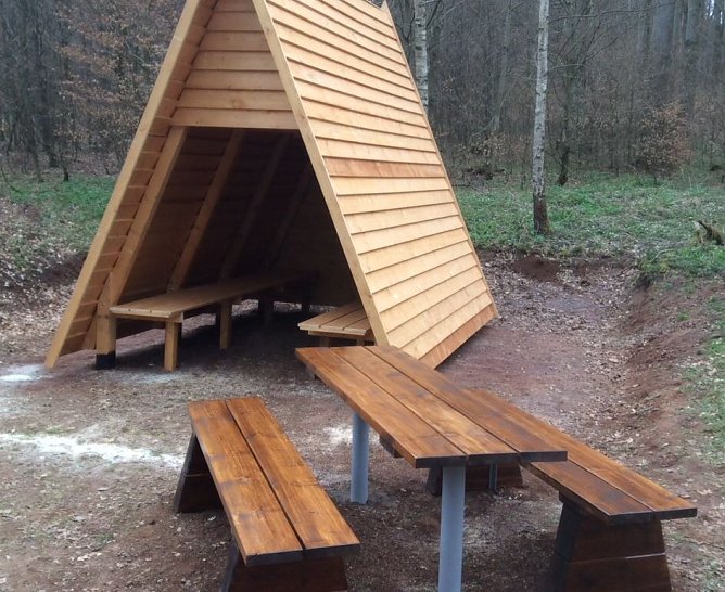 Dankesch&ouml;n f&uuml;r H&uuml;tte und Sitzgelegenheit (Foto: privat)