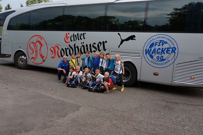 Am Sonntag ging es für die Nordhäuser Nachwuchskicker nach Leipzig (Foto: Uwe Nebelung) Am Sonntag ging es für die Nordhäuser Nachwuchskicker nach Leipzig (Foto: Uwe Nebelung)