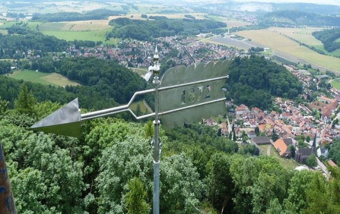 Sie dreht sich wieder: Wetterfahne auf dem Ilfelder Herzberg (Foto: privat)