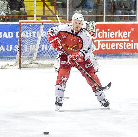 Semen war in der Falken Verteidigung steht�s eine Bank und zeigte auch offensiv sein K&ouml;nnen (Foto: PixelFlair Photography)