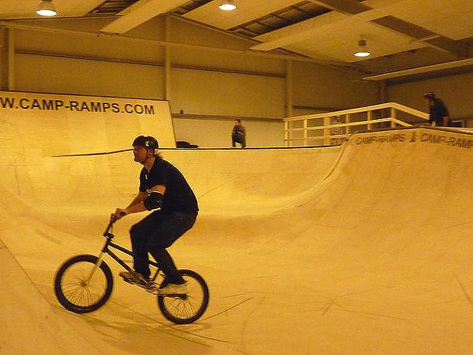 Skatehalle Sondershausen (Foto: Karl-Heinz Herrmann) Skatehalle Sondershausen (Foto: Karl-Heinz Herrmann)