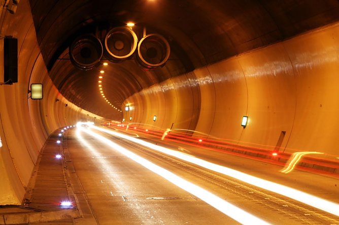 Tunnel-Test (Foto: ADAC)