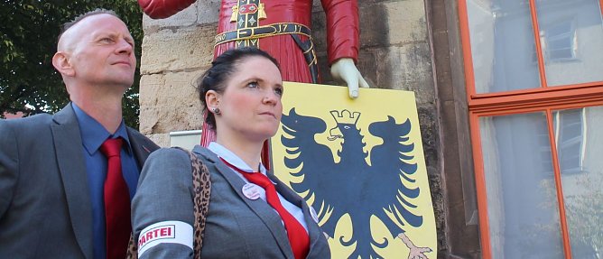 Heiko Thiele und Katja Staffehl wollen mit der PARTEI die Nordh&auml;user Politik umkrempeln (Foto: Angelo Glashagel)