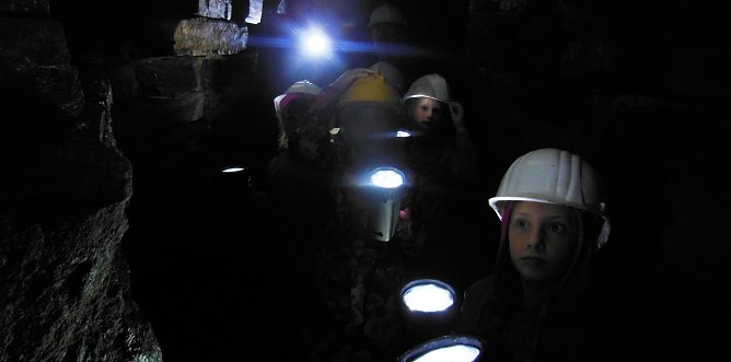 Interessante Geschichten zum Staunen (Foto: L. Schubert)
