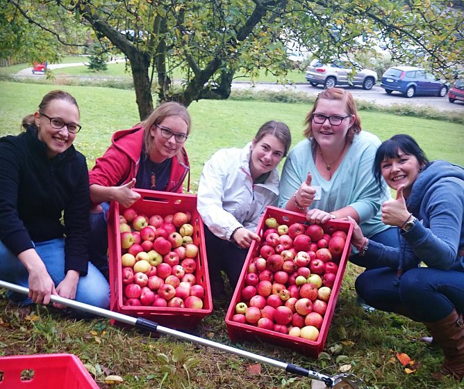 Spuren hinterlassen - zum dritten Mal engagierten sich die Erstsemester Neuzug&auml;nge der Hochschule in der Region (Foto: Hochschule Nordhausen)