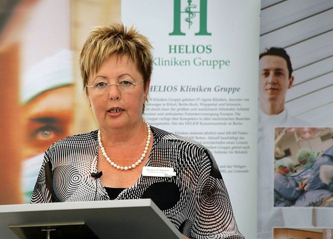 Ehrung für Ärztin (Foto: pln/Piper) Ehrung für Ärztin (Foto: pln/Piper)