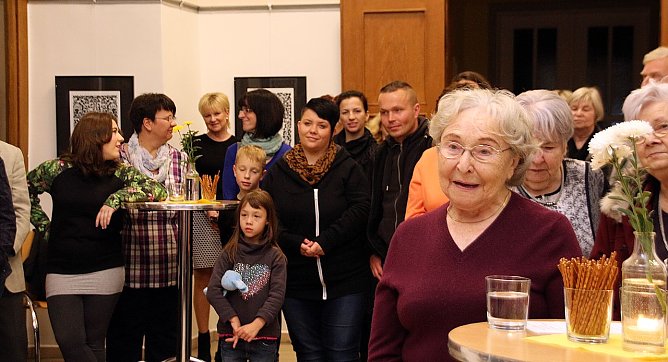 Ausstellung er&ouml;ffnet (Foto: Ilona Bergmann)