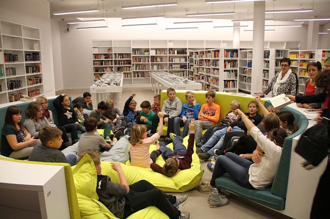 Erster Leseabend in der Nordhäuser Stadtbibliothek (Foto: Angelo Glashagel) Erster Leseabend in der Nordhäuser Stadtbibliothek (Foto: Angelo Glashagel)