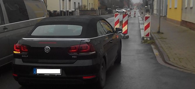 Halbseitig gesperrt - Frust bei Kraftfahrern (Foto: Kurt Frank)