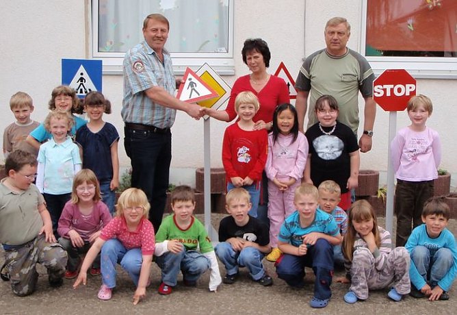 &Uuml;bergabe (Foto: Weinrich)