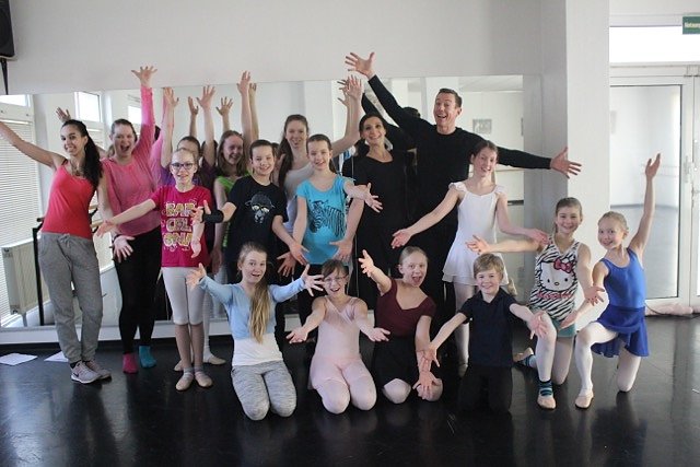 Musical Workshop mit Gaines Hall im Tanzstudio Radeva (Foto: Dimitar Radev) Musical Workshop mit Gaines Hall im Tanzstudio Radeva (Foto: Dimitar Radev)