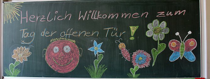 Nicht nur Berufe vorgestellt! (Foto: Karl-Heinz Herrmann) Nicht nur Berufe vorgestellt! (Foto: Karl-Heinz Herrmann)