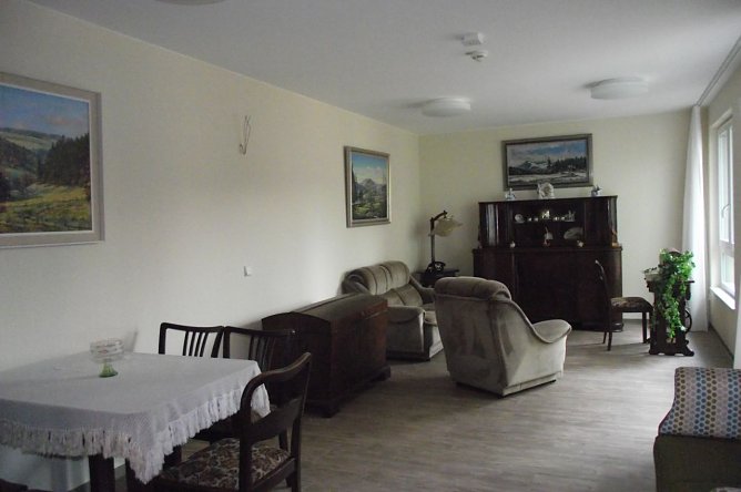 In der sogenannten guten alten Stube, wie sie früher eingerichtet war. (Foto: Kurt Frank) In der sogenannten guten alten Stube, wie sie früher eingerichtet war. (Foto: Kurt Frank)