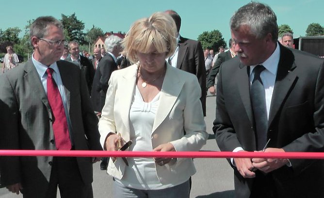 Durchgeschnitten (Foto: nnz) Durchgeschnitten (Foto: nnz)