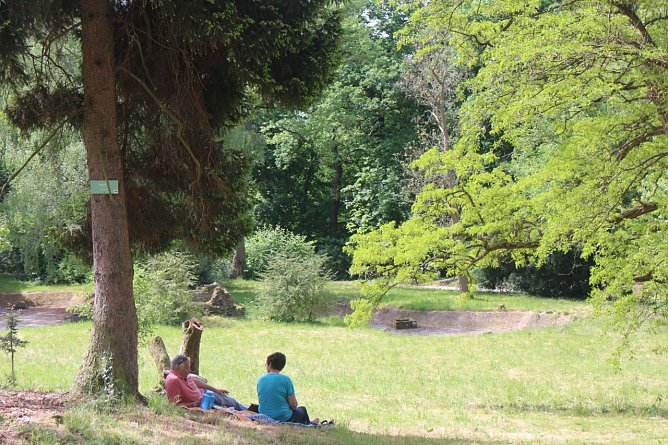 Erst die Arbeit - dann das Parkfest (Foto: Angelo Glashagel) Erst die Arbeit - dann das Parkfest (Foto: Angelo Glashagel)