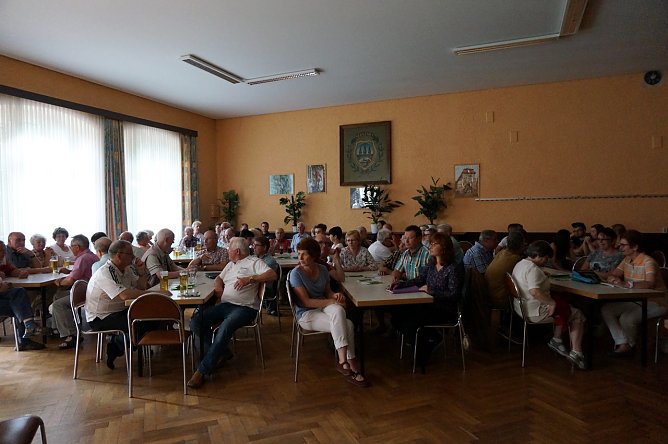 B&uuml;rgerversammlung in Neustadt (Foto: Sandra Witzel)