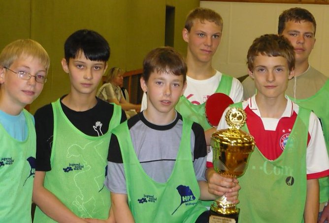 Tischtennis gespielt (Foto: JSW) Tischtennis gespielt (Foto: JSW)