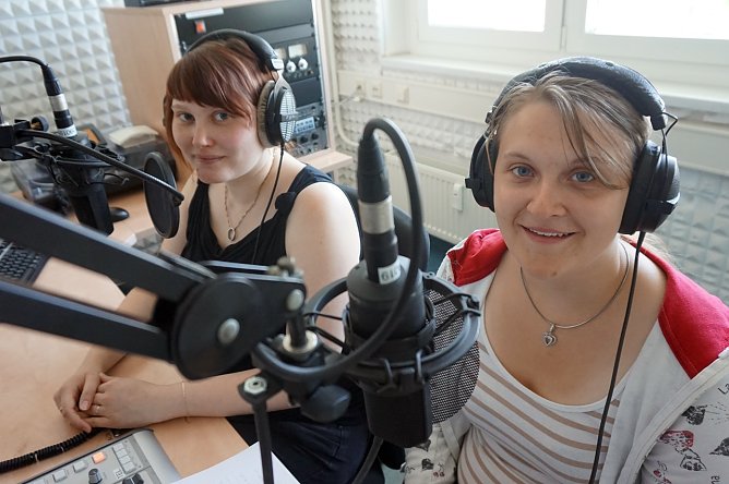 Ich bin Ich, hei&szlig;t die H&ouml;rfunksendung von Sarah Meusel und Franziska Putze (Foto: Radio ENNO)