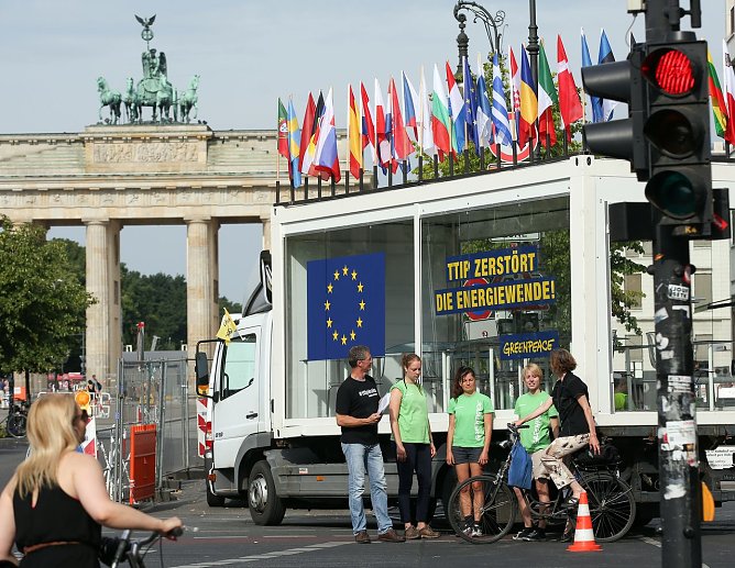 Protest gegen TTIP (Foto: Greenpeace)