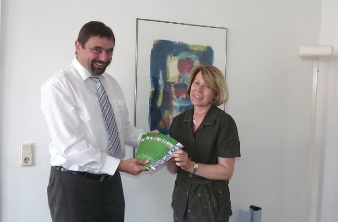 SEHN - Stadtspaziergänge (Foto: Karl-Heinz Herrmann) SEHN - Stadtspaziergänge (Foto: Karl-Heinz Herrmann)