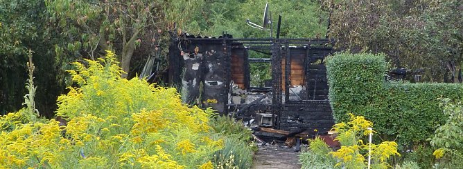 Gartenlaube niedergebrannt (Foto: nnz)