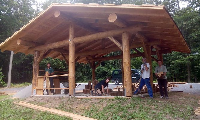 Im Bau befindliche Wanderh&uuml;tte (Foto: privat)