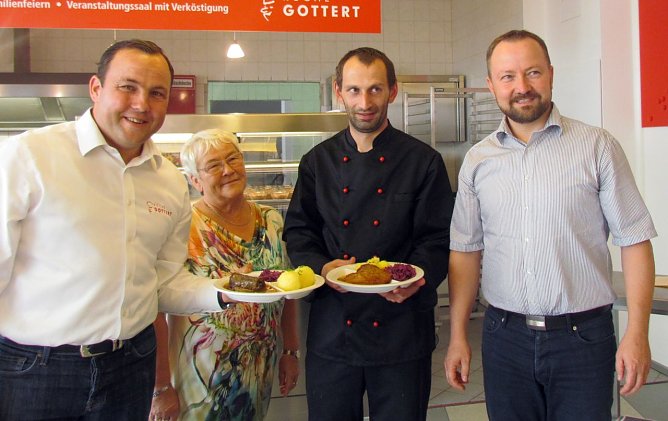 Neuer&ouml;ffnung (Foto: Franziska Bernsdorf)