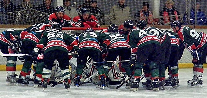 Mannschaftsbesprechung (Foto: Koch)