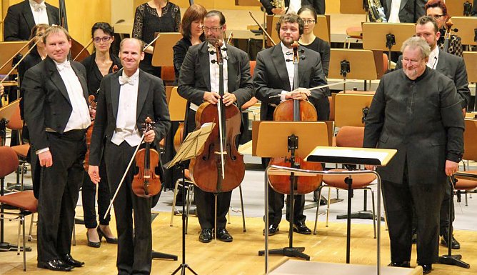 &Uuml;berw&auml;ltigender Einstieg in die Konzertsaison (Foto: Karl-Heinz Herrmann)